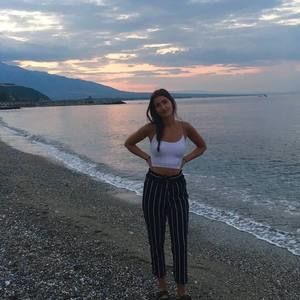 Meet your Posher, Maggie